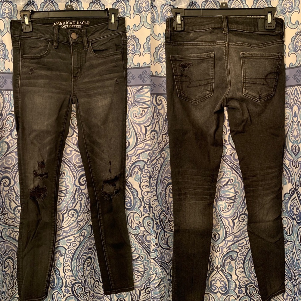 Ripped wash jeans.